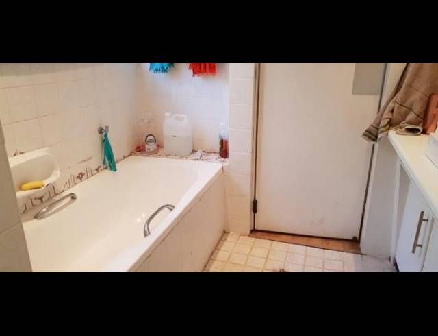 3 BEDROOM HOUSE FOR SALE IN BIRCH ACRES